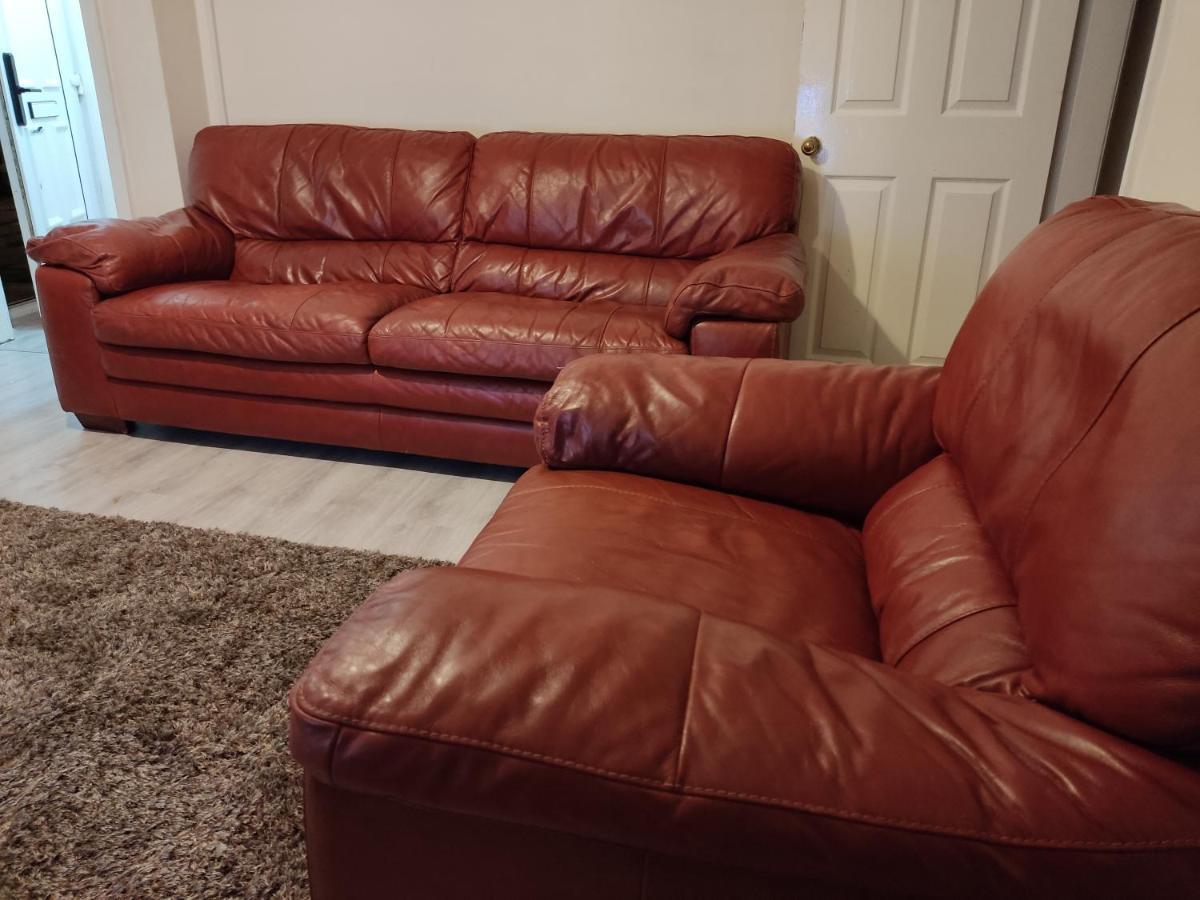 Cheerful 2-Bedroom Home With Off Street Parking Blackpool Eksteriør billede